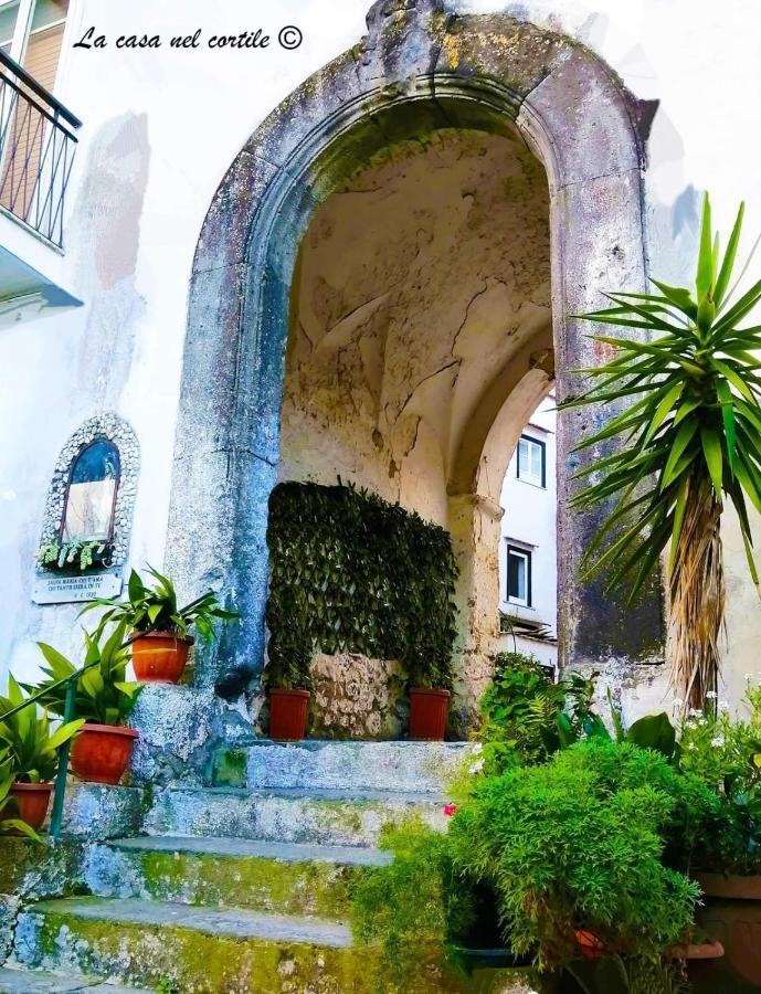 Bed and Breakfast La Casa Nel Cortile Вико-Экуенсе Экстерьер фото