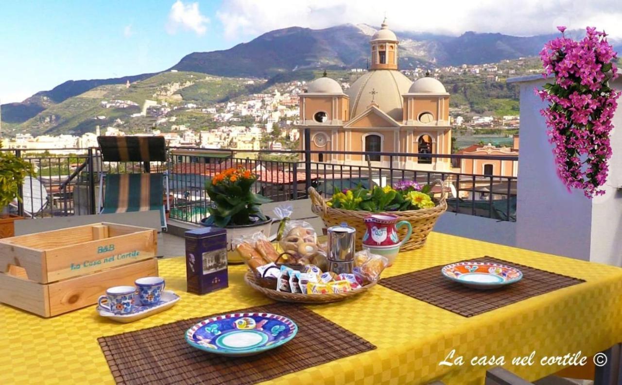 Bed and Breakfast La Casa Nel Cortile Вико-Экуенсе Экстерьер фото